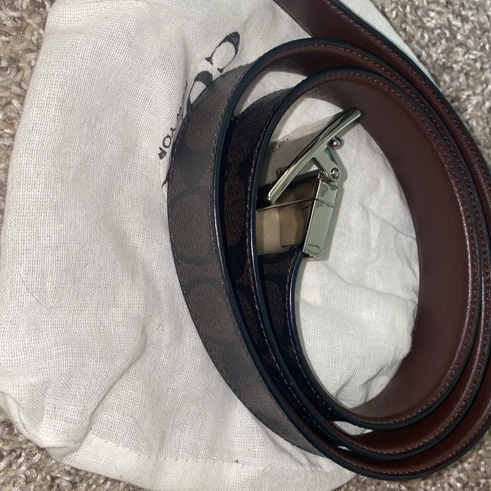 Un-Used Coach belt - Picture 5 of 5